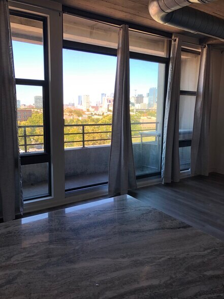 LIVINGROOM - 1550 S Blue Island Ave