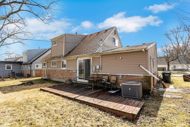 Building Photo - Charming 4BR House in Park Forest