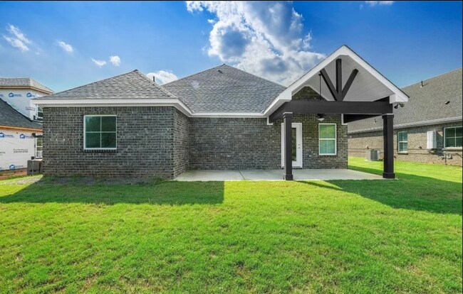 Building Photo - 994 Pearl Dr