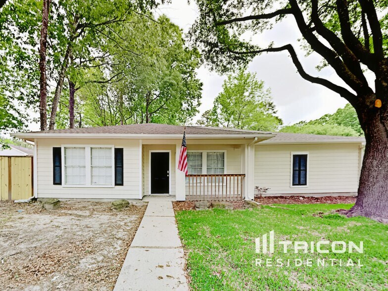 Primary Photo - 21880 Silver Oak Ct