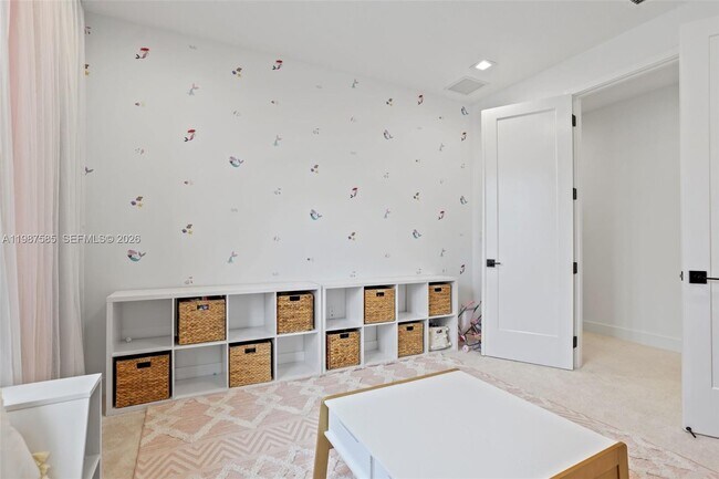 Building Photo - 13076 Feathering Wy