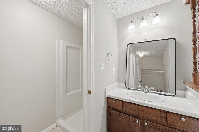 Building Photo - 14126 RED RIVER Dr