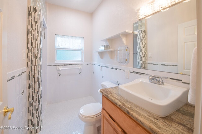 Building Photo - 1613 Indian River Dr