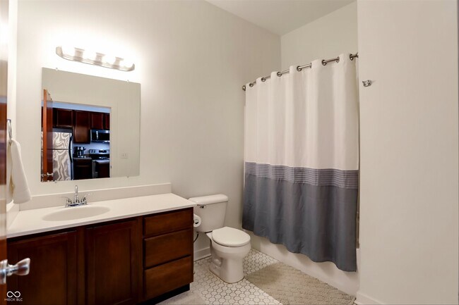 Building Photo - 233 E St Joseph St