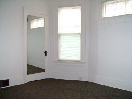 Building Photo - 266 E 8th St