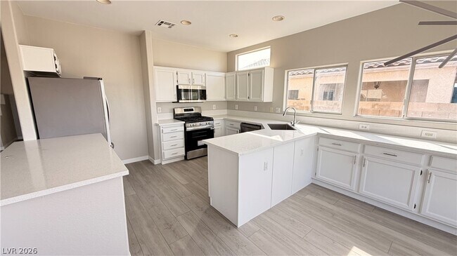 Building Photo - 612 Coolidge Ave