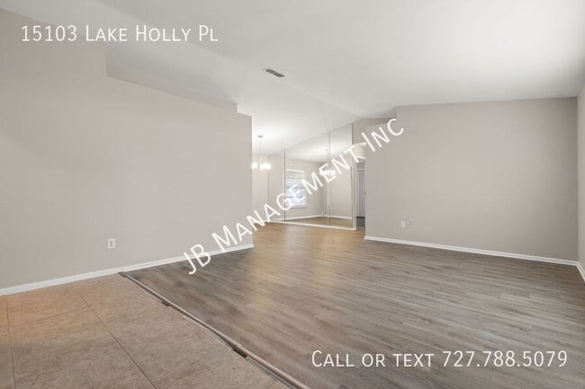 Building Photo - 15103 Lake Holly Pl
