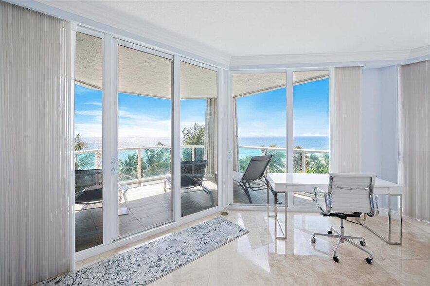 Building Photo - 1430 S Ocean Blvd