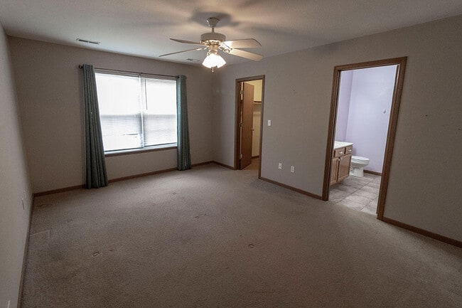 Building Photo - 1606 Typhoon Dr