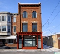 Building Photo - 711 W Chew St