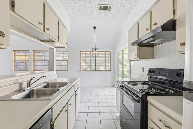 Building Photo - 23314 Prairie Bird Dr