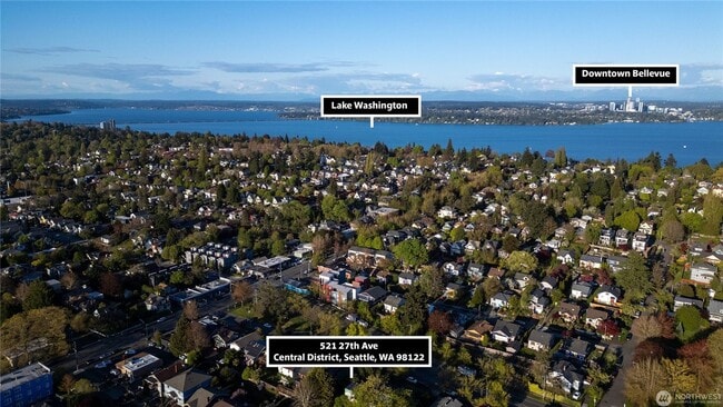 Building Photo - 2bd/1.5ba Seattle House