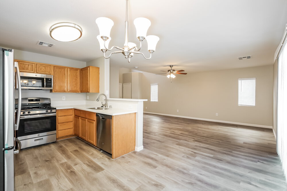 Building Photo - 5014 Sapphire Light St