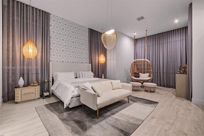 Building Photo - 5000 SW 159th Ave