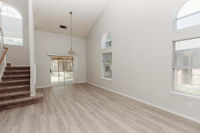 Building Photo - 3138 Jazz St