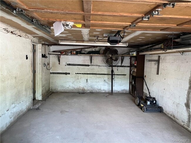Building Photo - 598 NY-303
