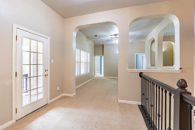 Building Photo - 730 Nelson Ranch Rd