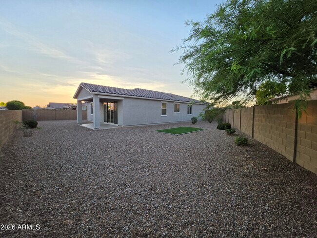 Building Photo - 1275 E Jahns Dr