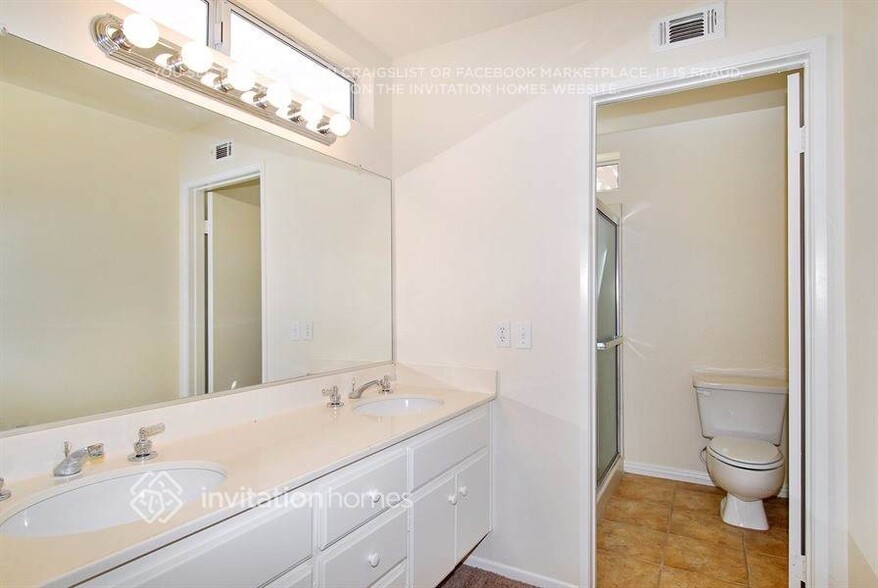 Building Photo - 28121 Orangegrove Ave