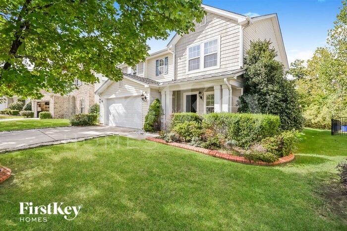 Building Photo - 10827 Glenluce Ave