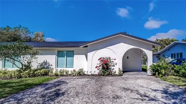 Building Photo - 11690 SW 81st Rd