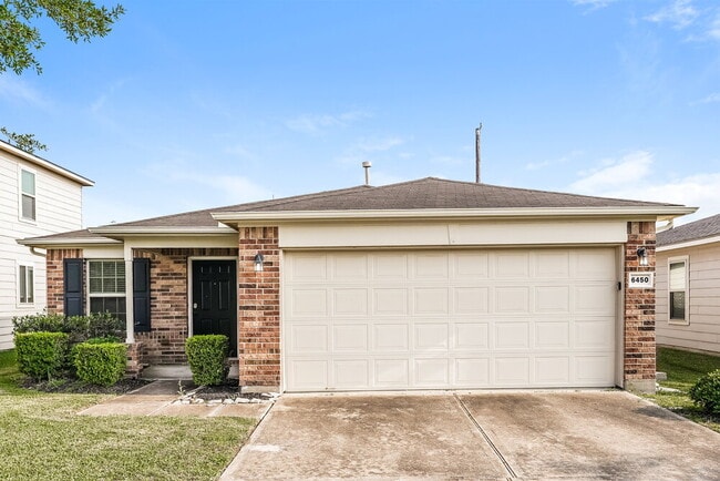 Building Photo - 6450 Dayridge Ln