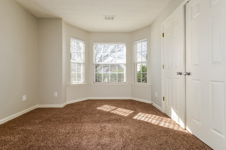 Building Photo - 965 Durham Way