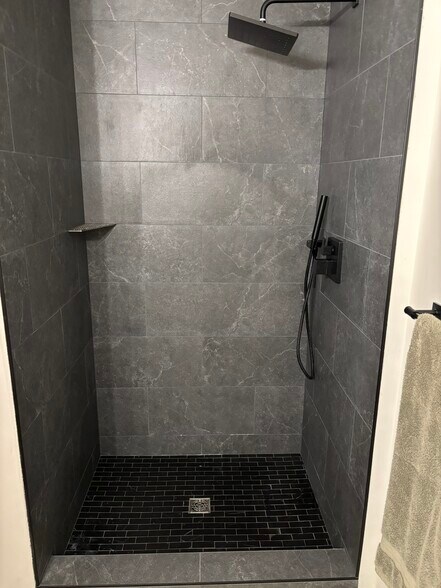 Building Photo - 290 Market St