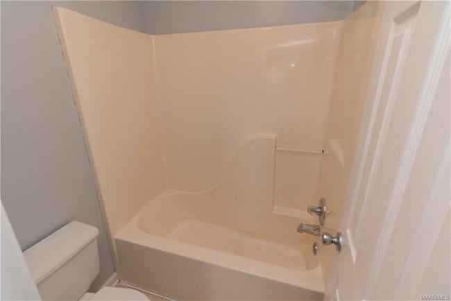 Building Photo - 8357 Grand Oaks Ct