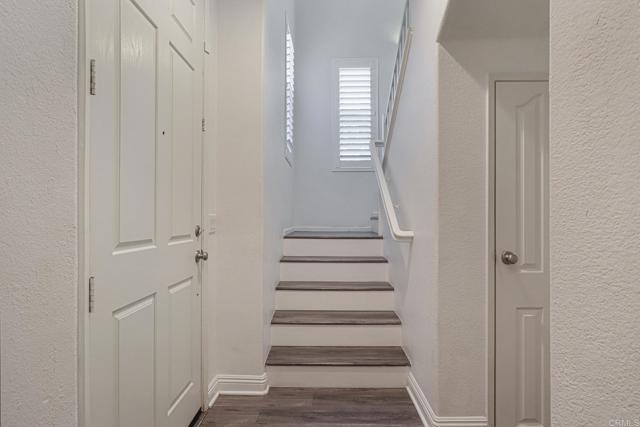 Building Photo - 1382 Dandelion Way