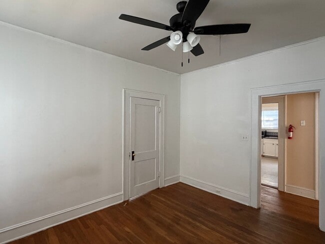 Building Photo - 3432 Broadmoor Blvd
