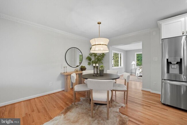 Building Photo - 4512 Sleaford Rd