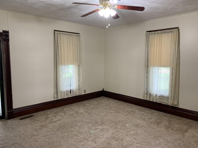 Building Photo - 4790 Lancaster Thornville Rd NE