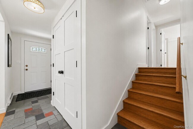Building Photo - 249 Ridge Rd