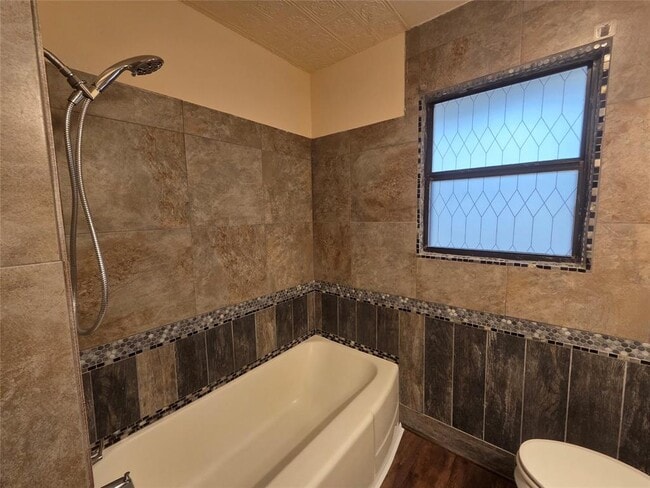 Building Photo - 3400 State Hwy 71