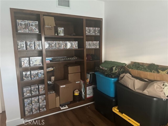 Building Photo - 9370 Somerset Dr