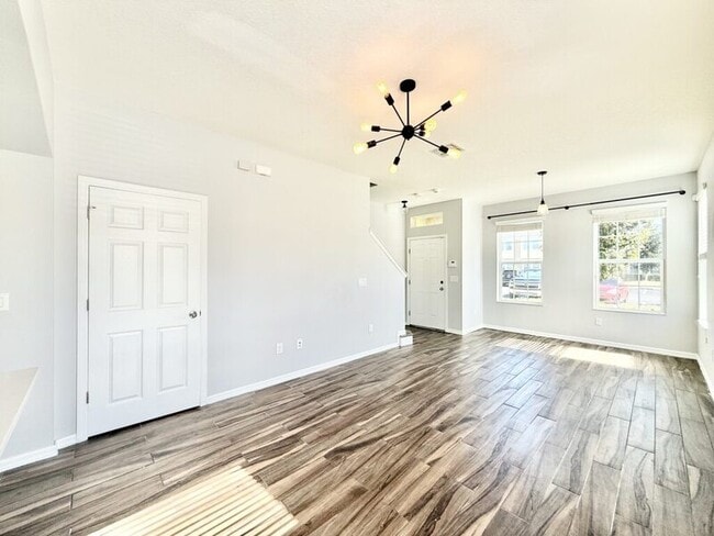 Building Photo - 7031 White Treetop Pl