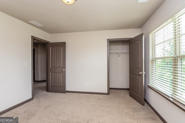 Building Photo - 611 Sweet Ashley Way