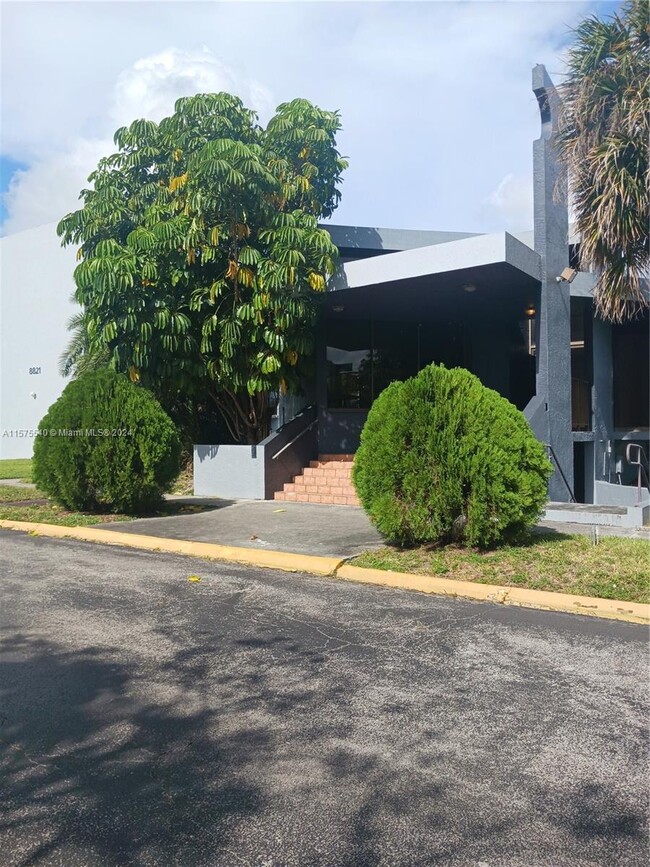 Building Photo - 8821 W Flagler St