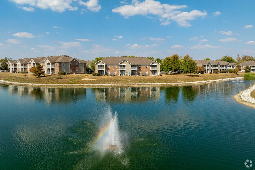 Building Photo - Greystone of Noblesville