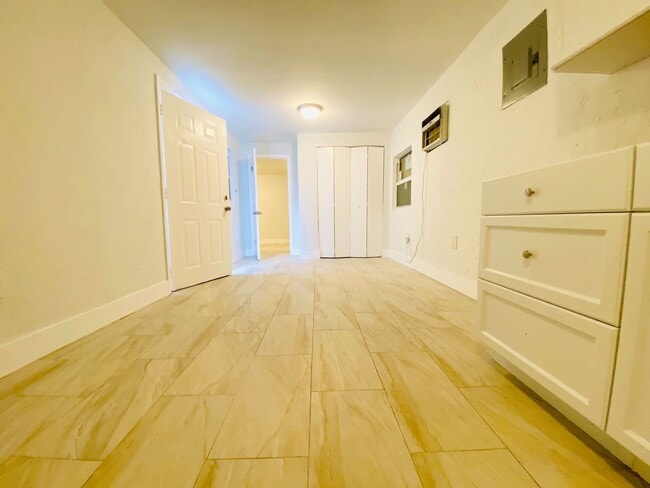 Building Photo - 2230 NW 51st Terrace