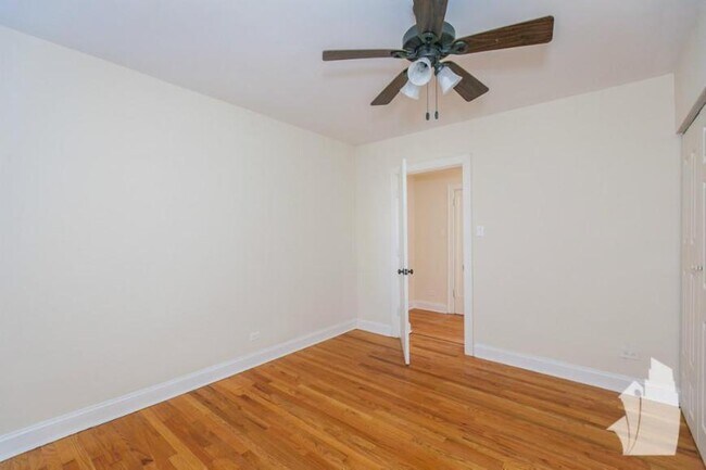 Primary Photo - 1 bedroom in Chicago IL 60640