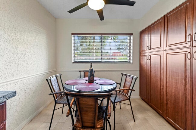 Building Photo - 15075 Witney Rd