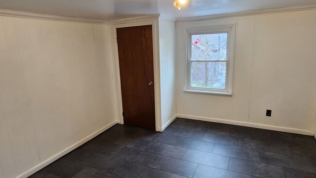 Building Photo - More Space Than Most Rentals — Three Bedroom Single-Family Home in Olean NY!