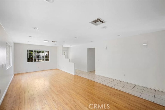 Building Photo - 14012 Sayre St