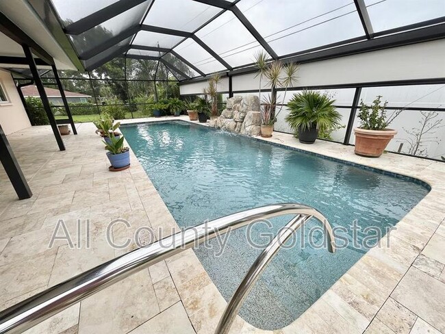 Building Photo - 5163 Lemon Bay Dr