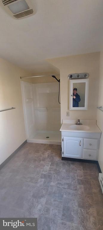 Building Photo - 7318 Woodbine Rd