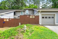 Building Photo - 5018 Meadow Ln
