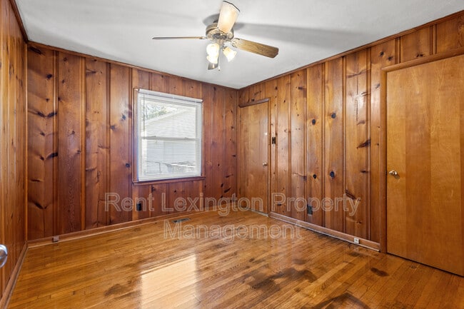Building Photo - 2057 Heather Way