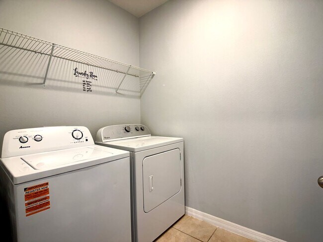 Building Photo - Move-In Ready • Lawn Care Included • Pet-Friendly!